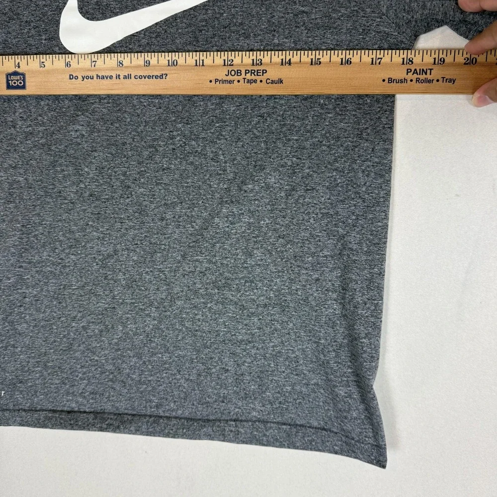 Nike Dri-FIT Shirt‎ Kids Medium Gray Crewneck Short Sleeve Swoosh Logo Athletic